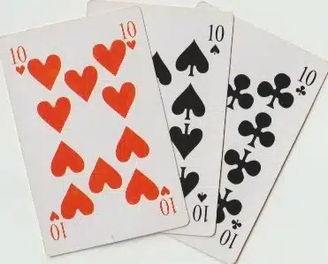 Combinaisons d'un jeu de 32 cartes 