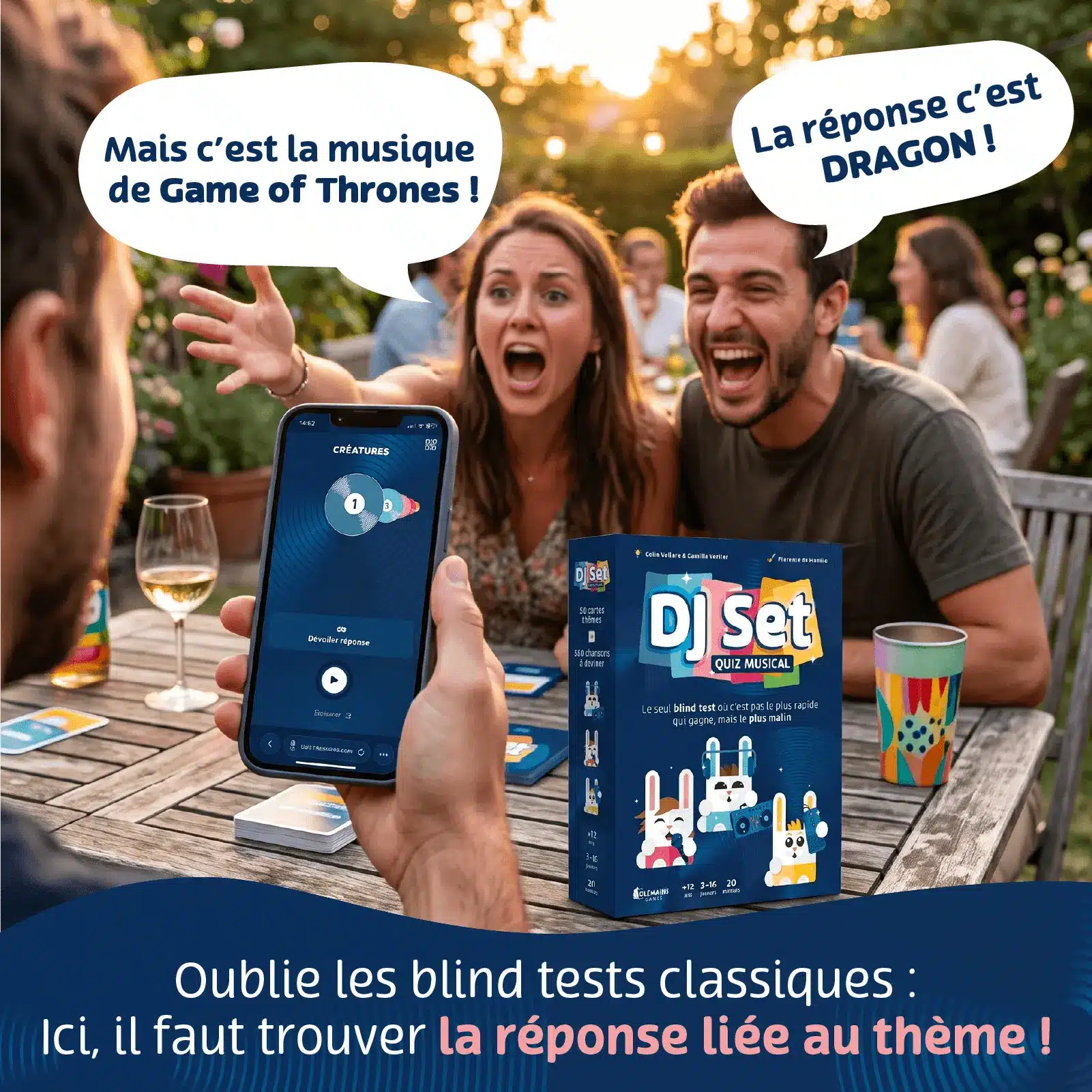 Groupe d’amis autour d’un jeu de société, écran de smartphone montrant une réponse guidée, boîte DJ Set sur la table, bulles